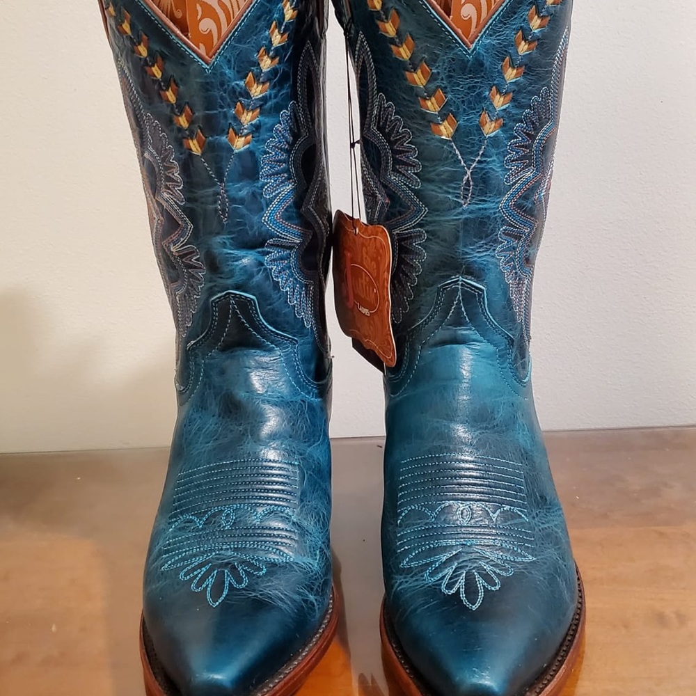 Justin Turquoise Damiana Women's Cowboy Boots, size 8.5 C